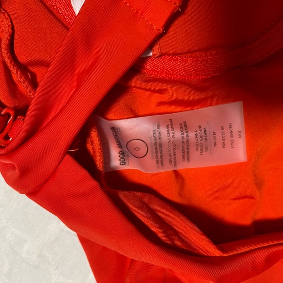 NEW Good American Show Off Fitted One Piece Bra Swimsuit Tank Bodysuit Underwire - Picture 8 of 10